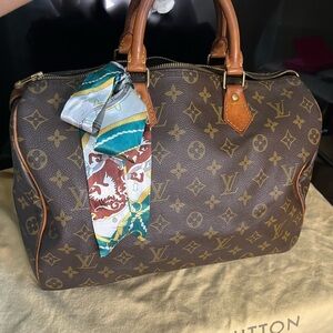 Vintage Vuitton Monogram Speedy 35